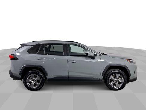 Used 2022 Toyota RAV4 XLE image 45