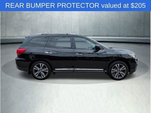 Used 2017 Nissan Pathfinder Platinum w/ Cargo Package AWD/4WD image 8
