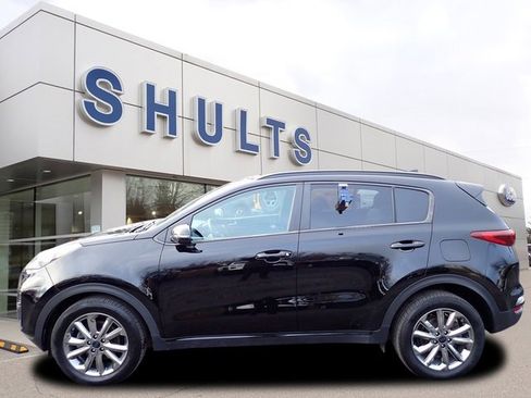 Used 2021 Kia Sportage S w/ S AWD Premium Package image 2