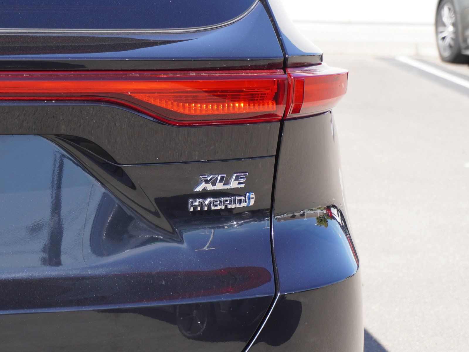 Used 2022 Toyota Venza XLE AWD/4WD image 10