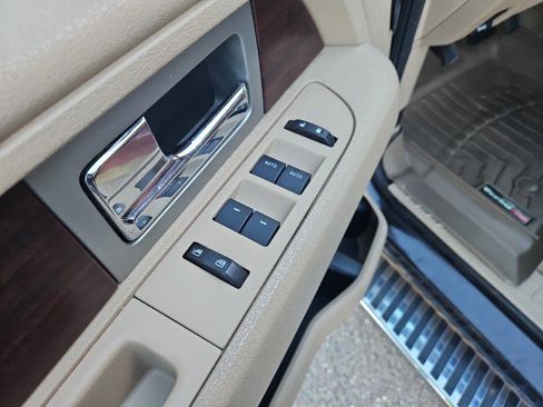 Used 2014 Ford F150 King Ranch w/ King Ranch Luxury Package image 10