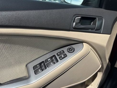 Used 2015 Kia Optima LX FWD image 18