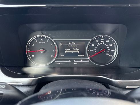 Used 2023 Kia Sorento LX image 15