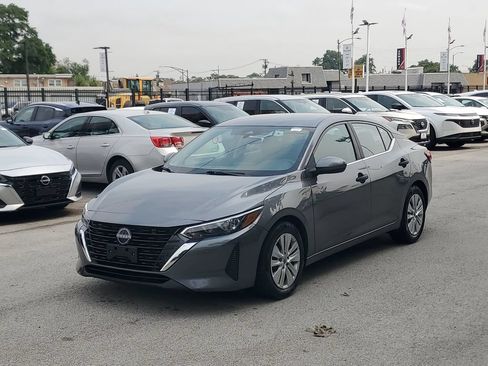 Used 2024 Nissan Sentra S FWD image 2
