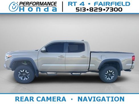 Used 2017 Toyota Tacoma TRD Off-Road w/ Premium & Technology Package image 1