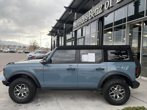 Used 2023 Ford Bronco Badlands image 8