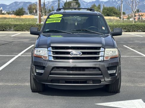 Used 2015 Ford Expedition EL XLT image 2
