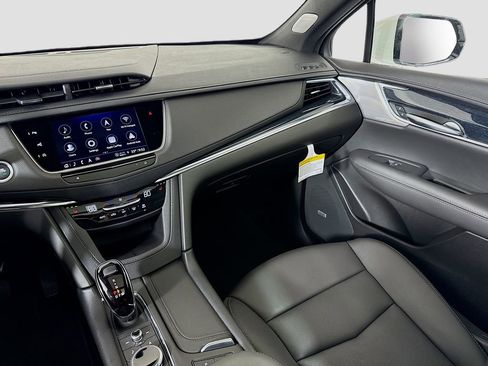 New 2025 Cadillac XT5 Premium Luxury w/ Technology Package image 24