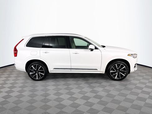 Used 2024 Volvo XC90 B6 Plus AWD/4WD image 8