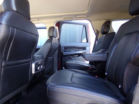 Used 2019 Ford Expedition Platinum image 20
