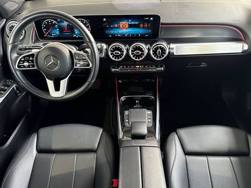 Used 2021 Mercedes-Benz GLB 250 4MATIC image 17