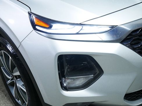 Used 2019 Hyundai Santa Fe Limited AWD/4WD image 16