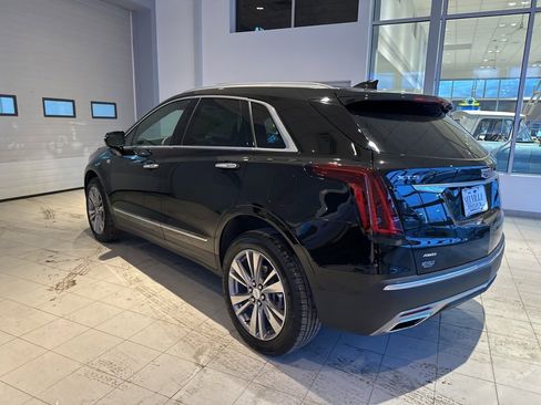 Used 2025 Cadillac XT5 Premium Luxury image 5