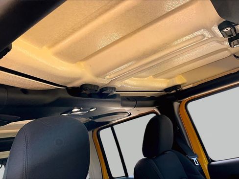 Used 2021 Jeep Wrangler Unlimited Sport AWD/4WD image 13