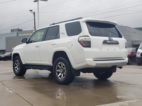 Used 2024 Toyota 4Runner TRD Off-Road Premium w/ Moonroof Package AWD/4WD image 7