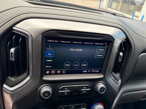Used 2022 Chevrolet Silverado 1500 LT AWD/4WD image 27
