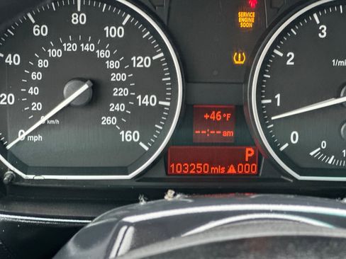 Used 2009 BMW 128i Convertible image 26