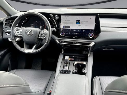 Used 2025 Lexus RX 350 Premium w/ Accessory Package (Z1) FWD image 19