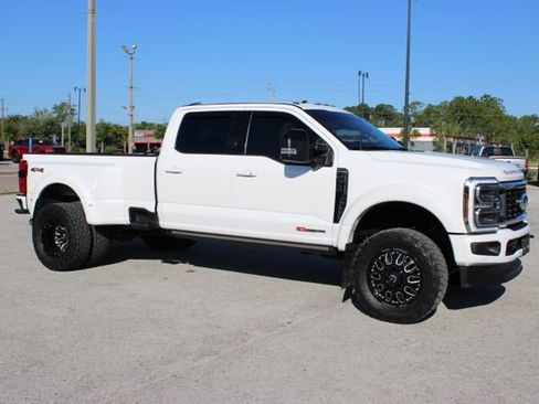 Used 2025 Ford F450 Platinum AWD/4WD image 13