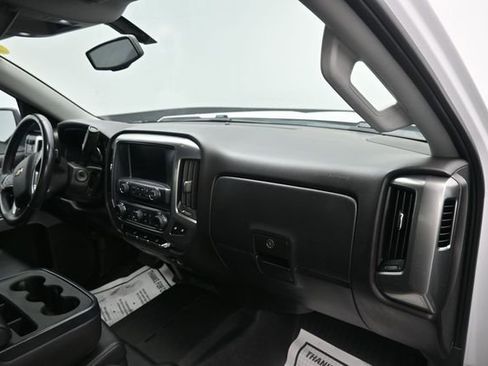 Used 2018 Chevrolet Silverado 1500 LT w/ All Star Edition AWD/4WD image 8