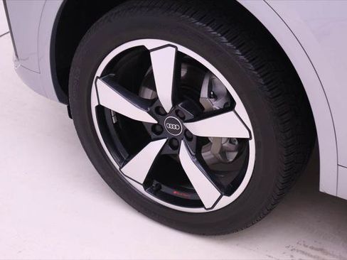 Certified 2023 Audi Q5 2.0T Premium Plus w/ Premium Plus Package AWD/4WD image 23