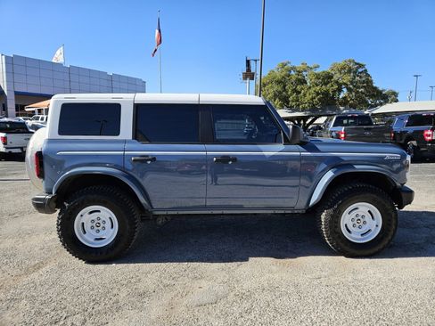 Certified 2024 Ford Bronco Heritage Edition image 2