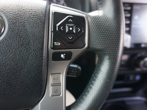 Used 2022 Toyota 4Runner SR5 RWD image 9