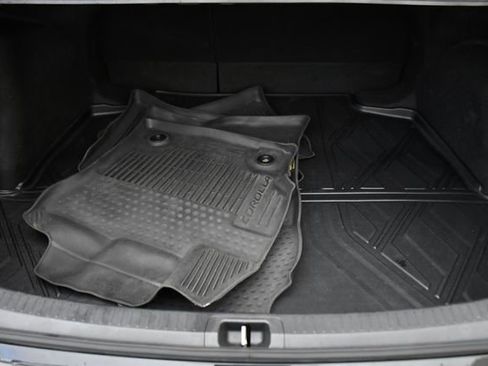 Used 2023 Toyota Corolla SE image 29