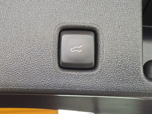 Used 2024 Ford Escape ST-Line w/ Tech Pack #1 AWD/4WD image 32