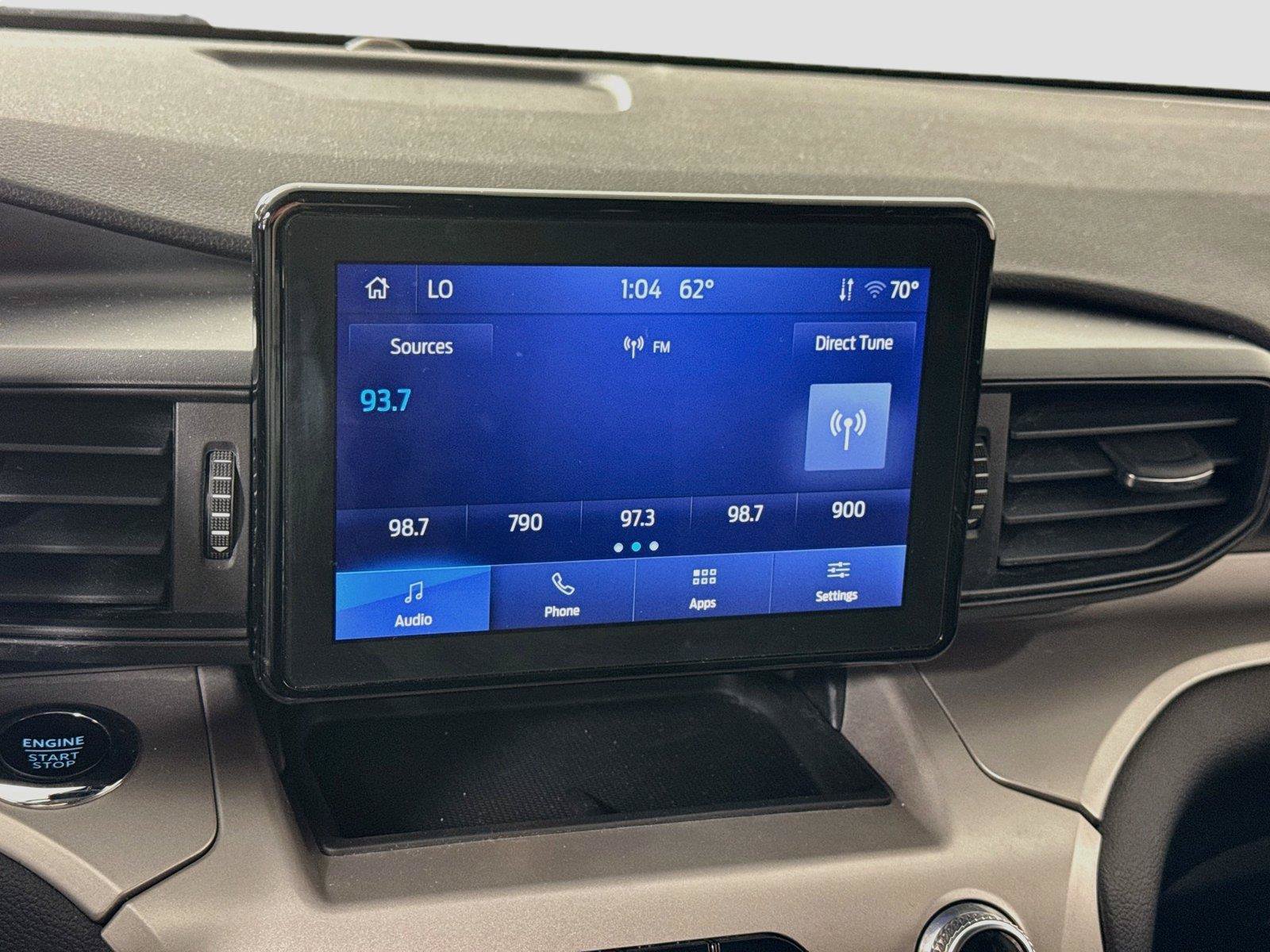 Used 2024 Ford Explorer XLT AWD/4WD image 8