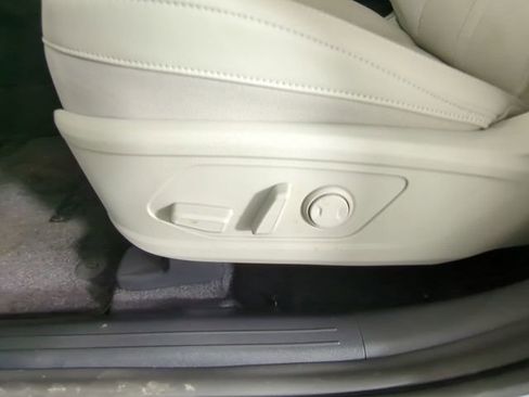 New 2026 Kia Sorento EX image 31