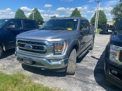 Used 2021 Ford F150 XLT w/ Equipment Group 302A High AWD/4WD image 3