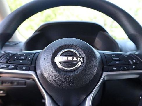 Certified 2024 Nissan Sentra SV FWD image 9