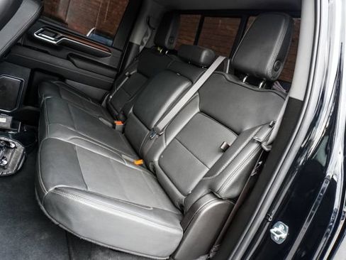 Used 2024 GMC Sierra 3500 Denali AWD/4WD image 9