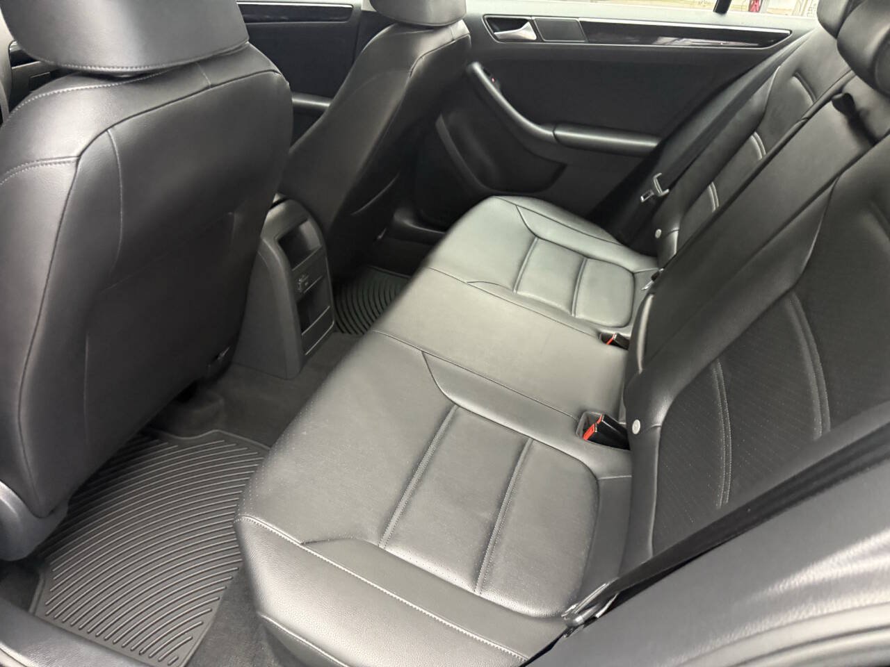 Used 2017 Volkswagen Jetta SEL Premium FWD image 23