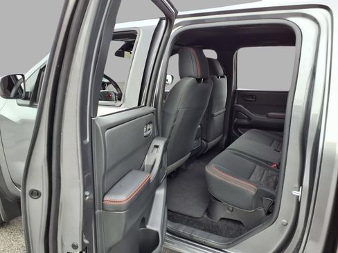 Used 2026 Nissan Frontier PRO-4X AWD/4WD image 25