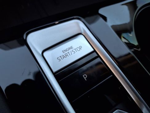 New 2025 Volkswagen Atlas SEL Premium R-Line image 18