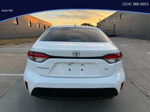 Used 2025 Toyota Corolla LE FWD image 8