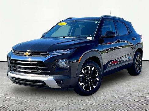 Used 2022 Chevrolet TrailBlazer LT FWD image 3