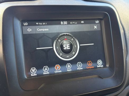 Certified 2021 Jeep Renegade Latitude FWD image 15