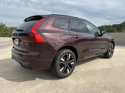 New 2026 Volvo XC60 B5 Plus w/ Climate Package image 7