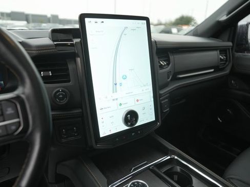 Certified 2023 Ford Expedition Platinum image 26