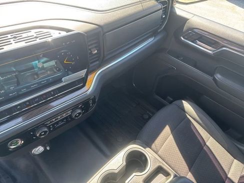 Used 2023 Chevrolet Silverado 1500 LT AWD/4WD image 13
