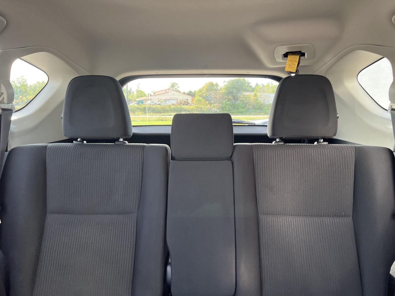 Used 2016 Toyota RAV4 LE AWD/4WD image 24