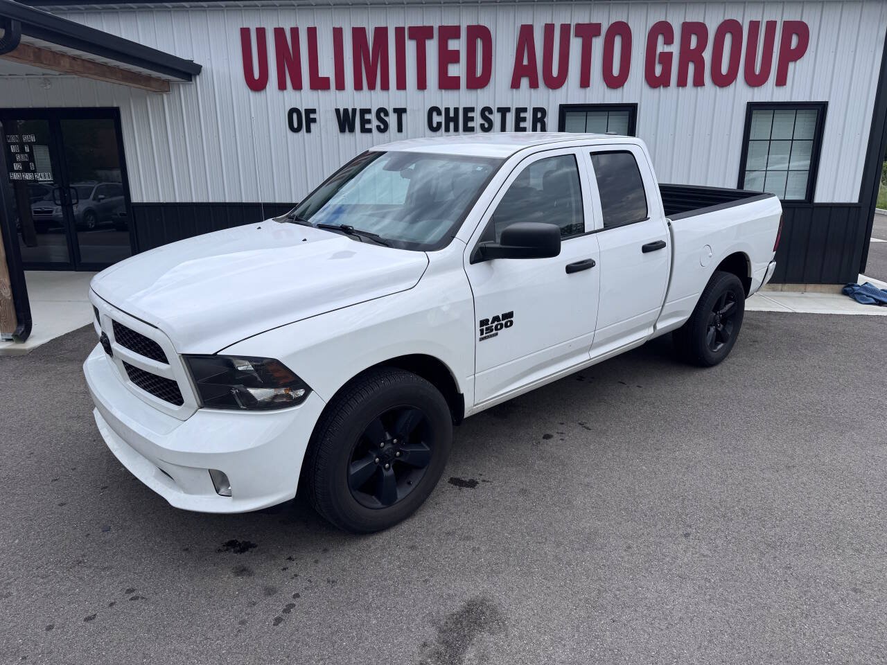 Used 2019 RAM 1500 Express w/ Express Value Package AWD/4WD image 1