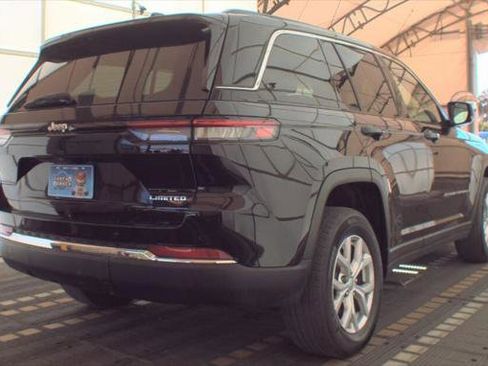 Used 2022 Jeep Grand Cherokee Limited RWD image 8