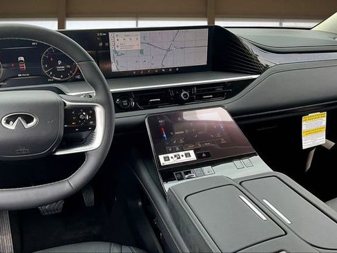 New 2026 INFINITI QX80 Luxe image 6