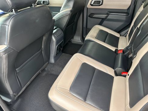 Used 2024 Ford Bronco Wildtrak AWD/4WD image 14
