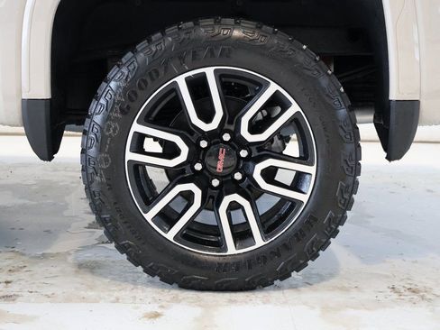 New 2026 GMC Sierra 1500 AT4 AWD/4WD image 50