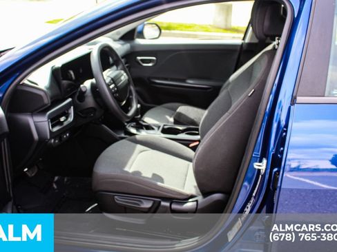 Used 2025 Kia K4 FWD image 17